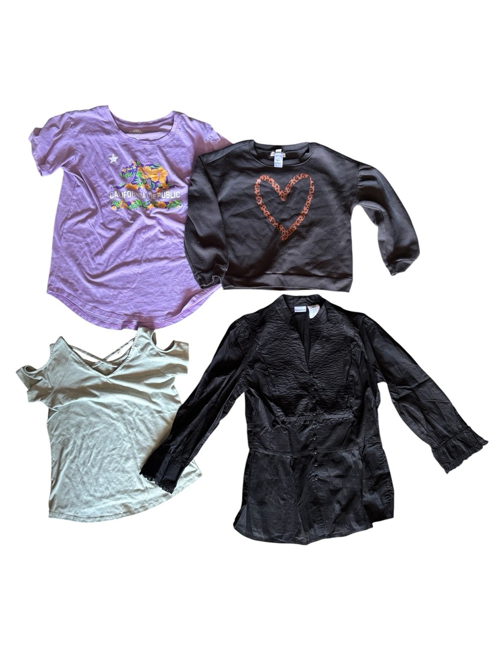 ✨ 4 pack of casual
tops Size 8-10 years old✨